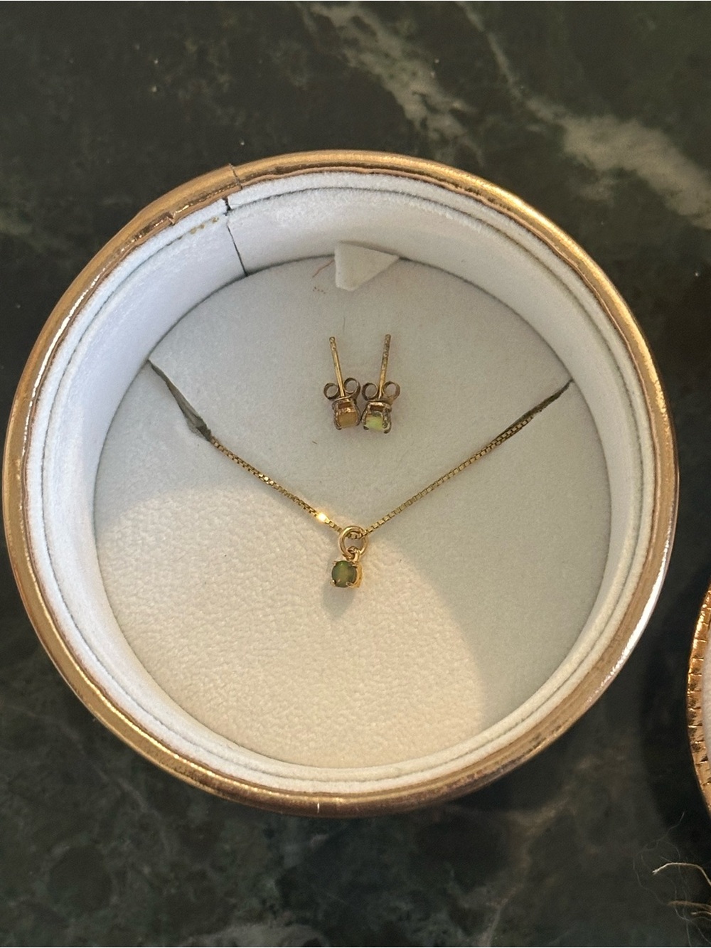 Hillberg & Berk matching opal gemstone necklace and stud earrings